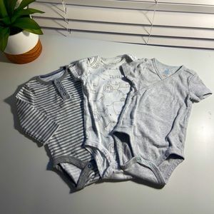 🌻Cloud Island Baby Onesies